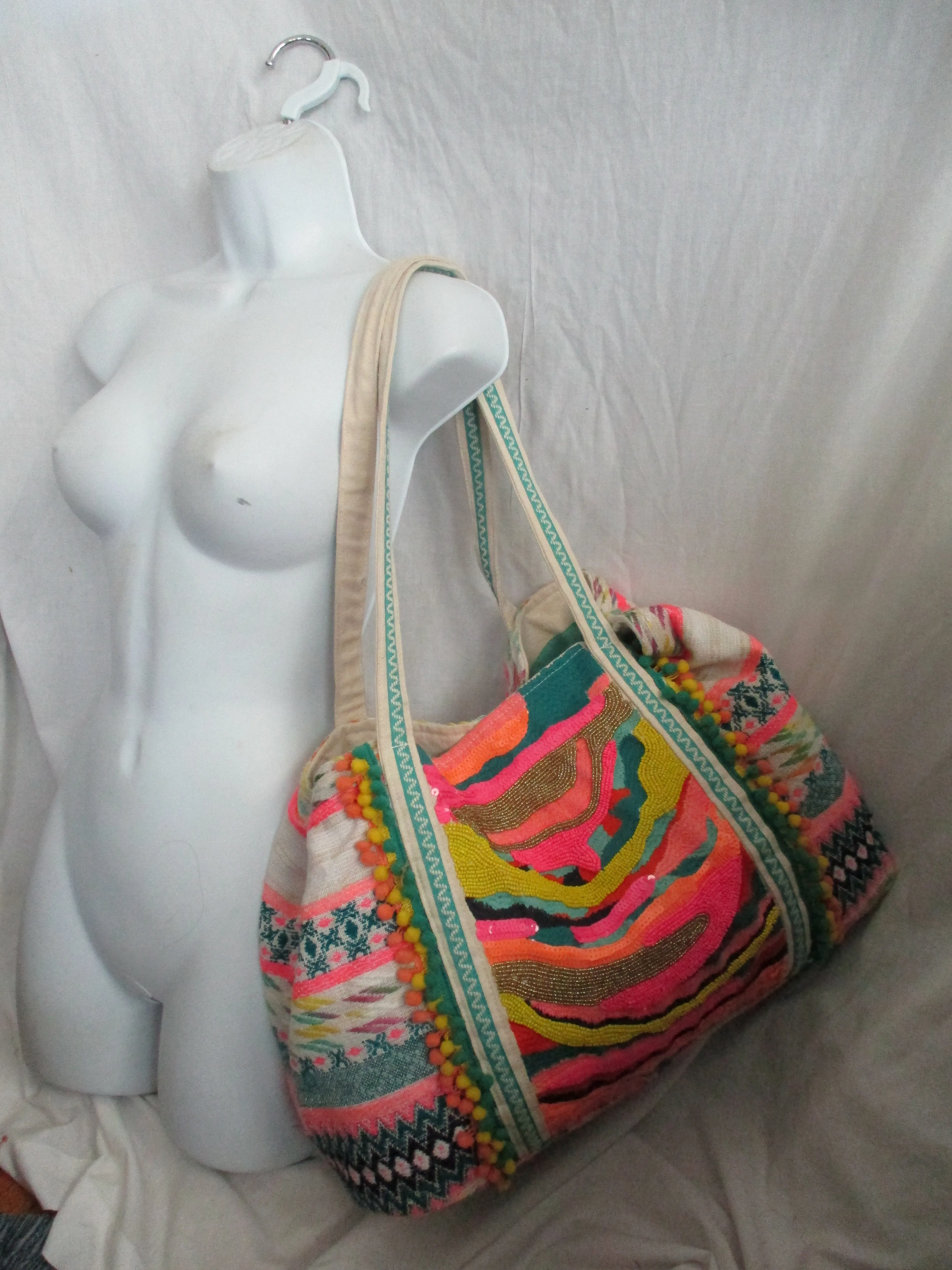 AMERICA & BEYOND Colorful Embroidered Tote Bag Satchel Shopper Ethnic Bead Sequin