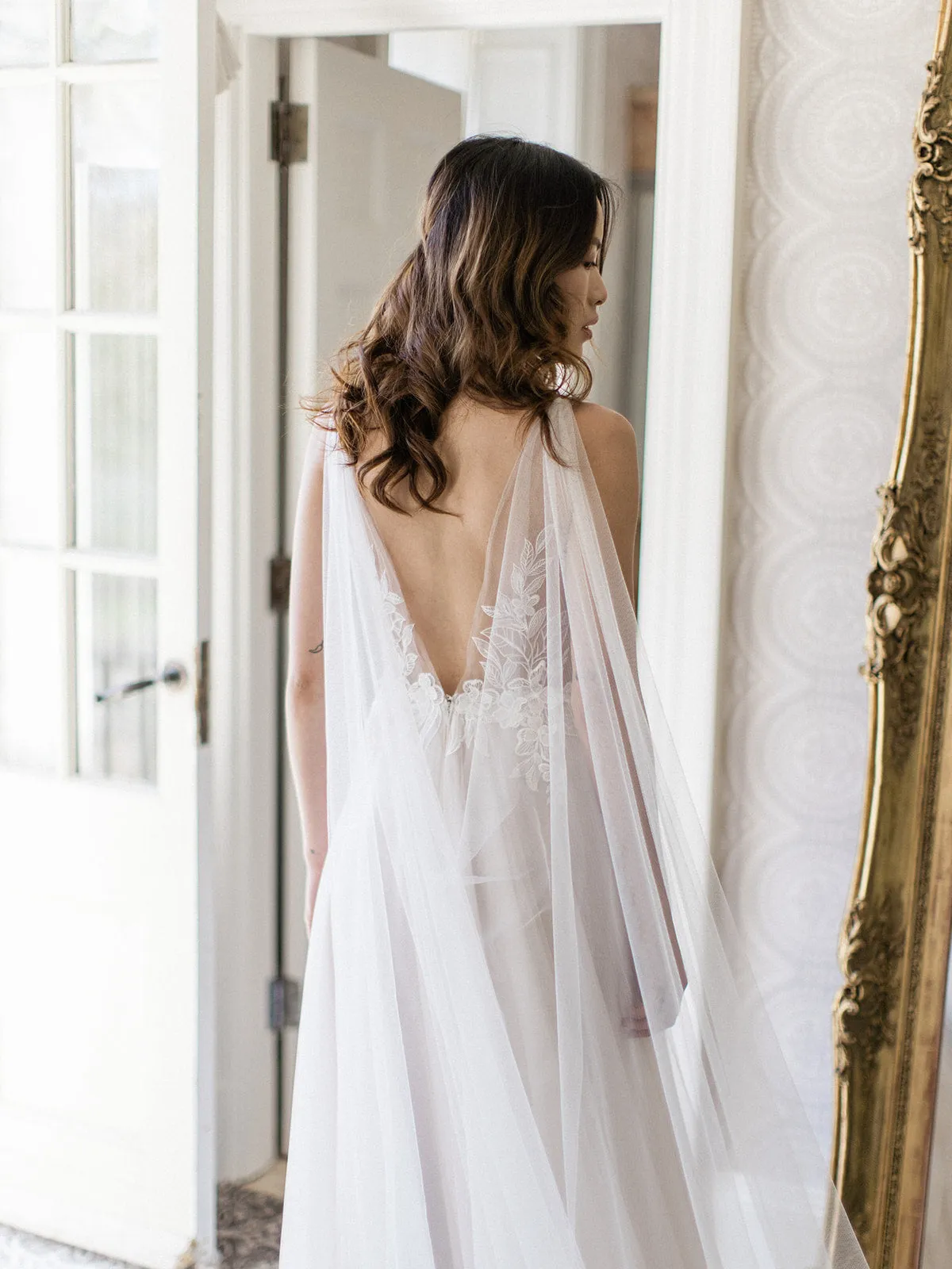 THEA | Wedding Cape